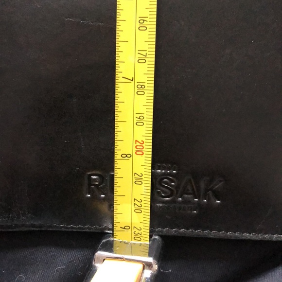 Passport case - Picture 8 of 11